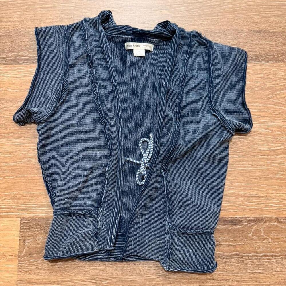 Nice knits navy blue top